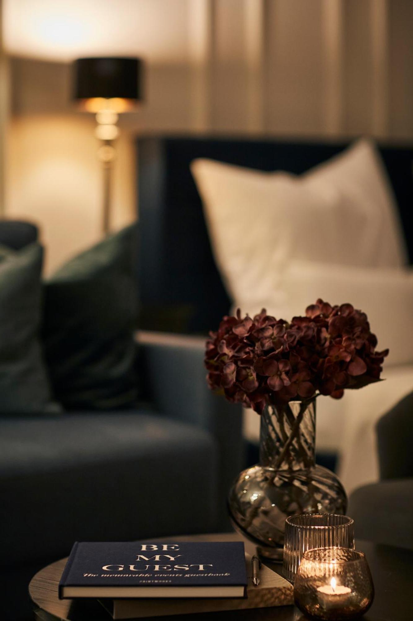 Apartment R B Business Am Flughafen Fuer 1-5 Personen - Ideal Fuer Geschaeftsreisende Und Familien - Kueche - Waschtrockner - Smart Tv