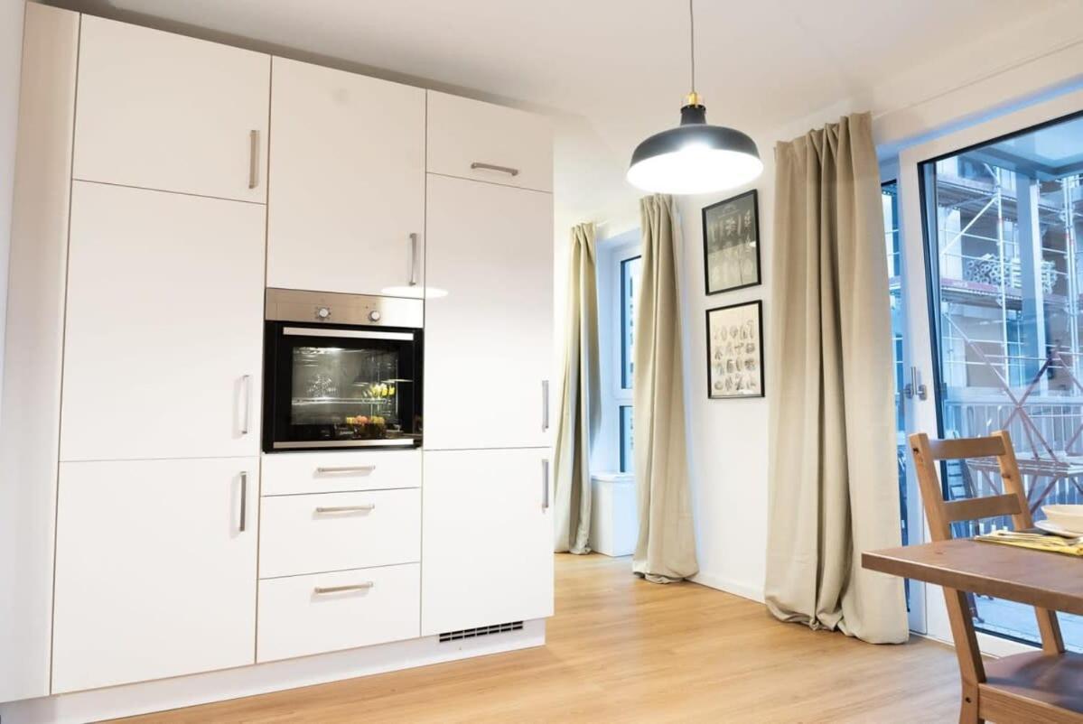 Apartment Four Bedroom In Urban Location