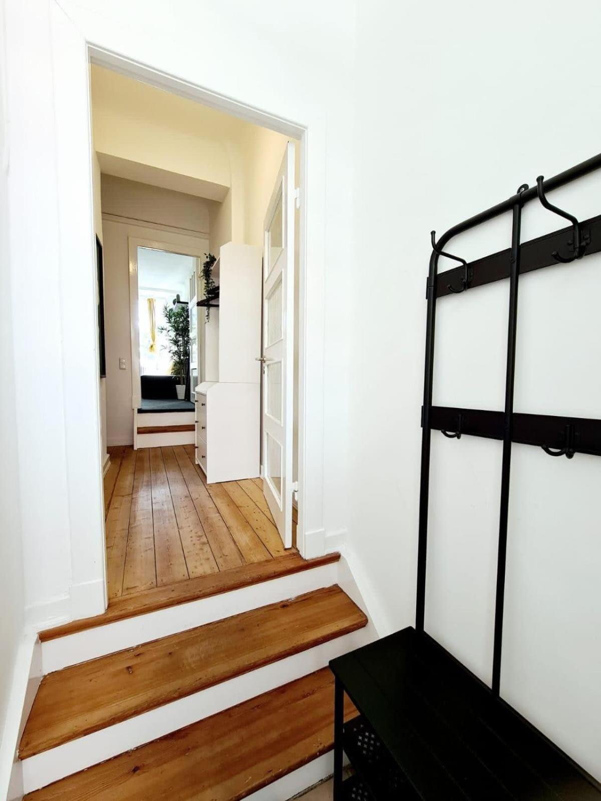 Apartment Spacious For 8 In Great Location *