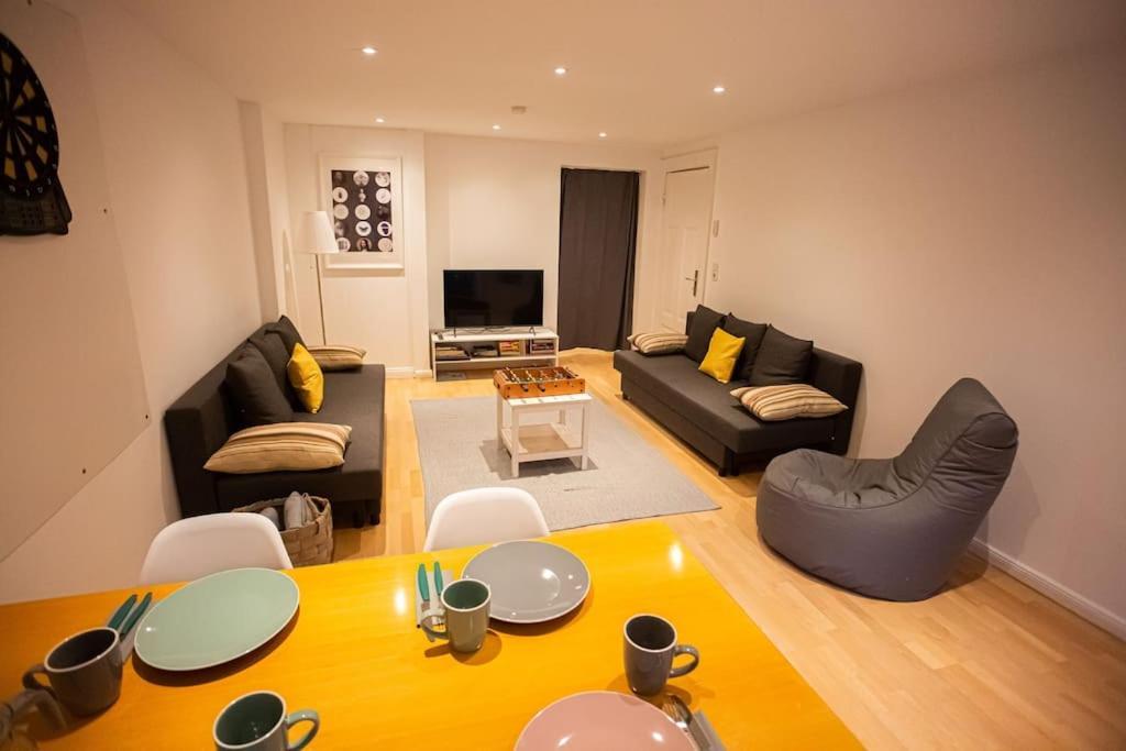 Nahe Stadt/alster, Ruhig, Dart Apartment