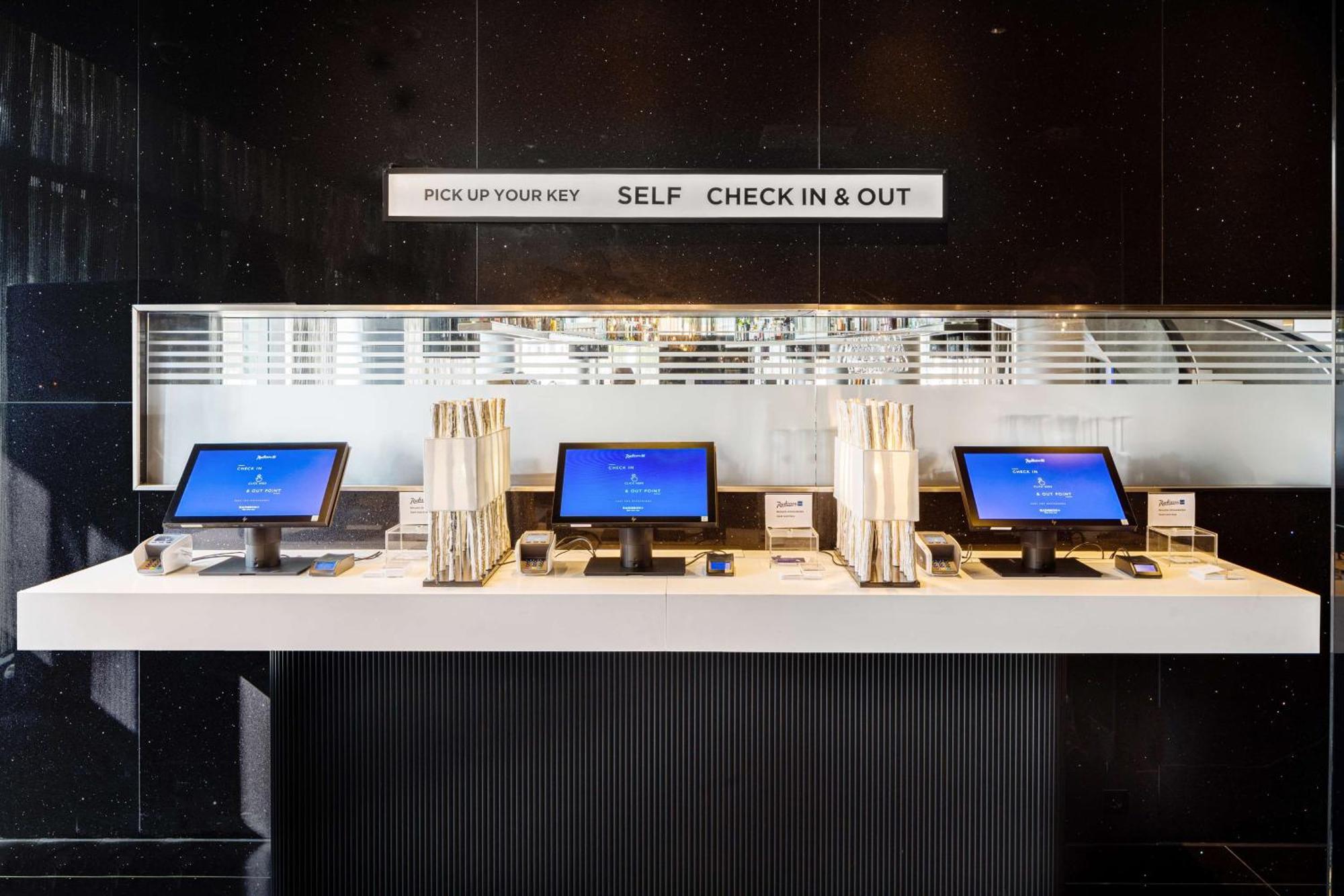 Radisson Blu Hotel, 4* Hamburg