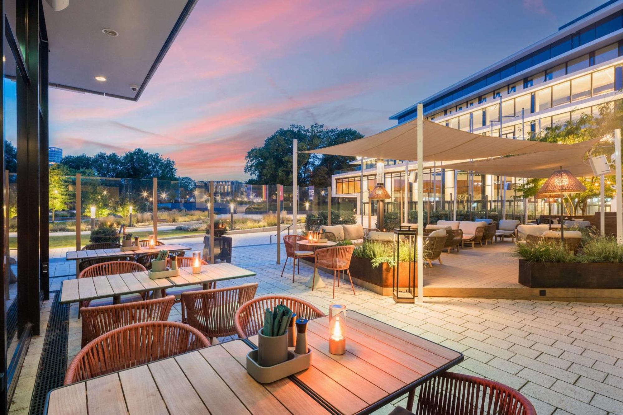 Hotel Radisson Blu Hotel, 4*