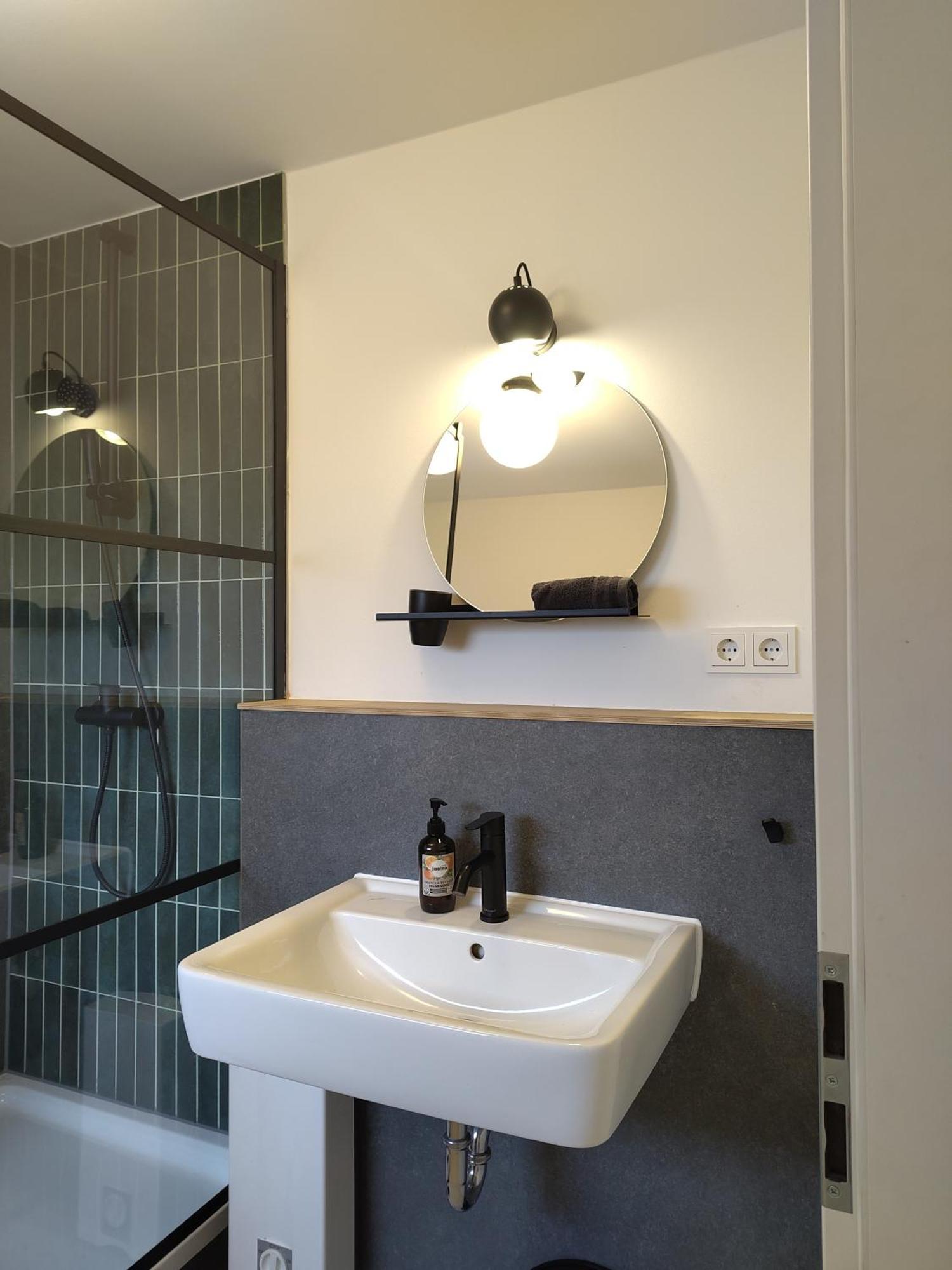 Steenkamp•studio Auntys' Chamber Apartment