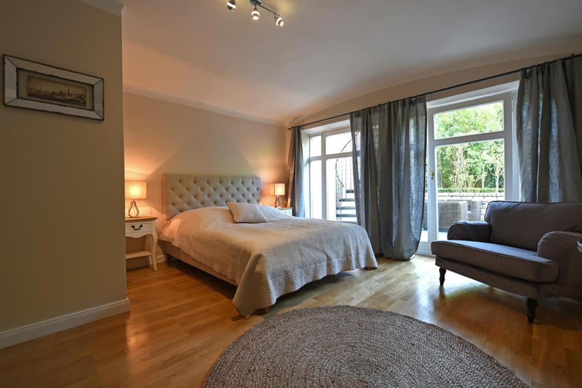 Apartment Zentrale Whg Naehe Der Alster Mit Parkplatz *