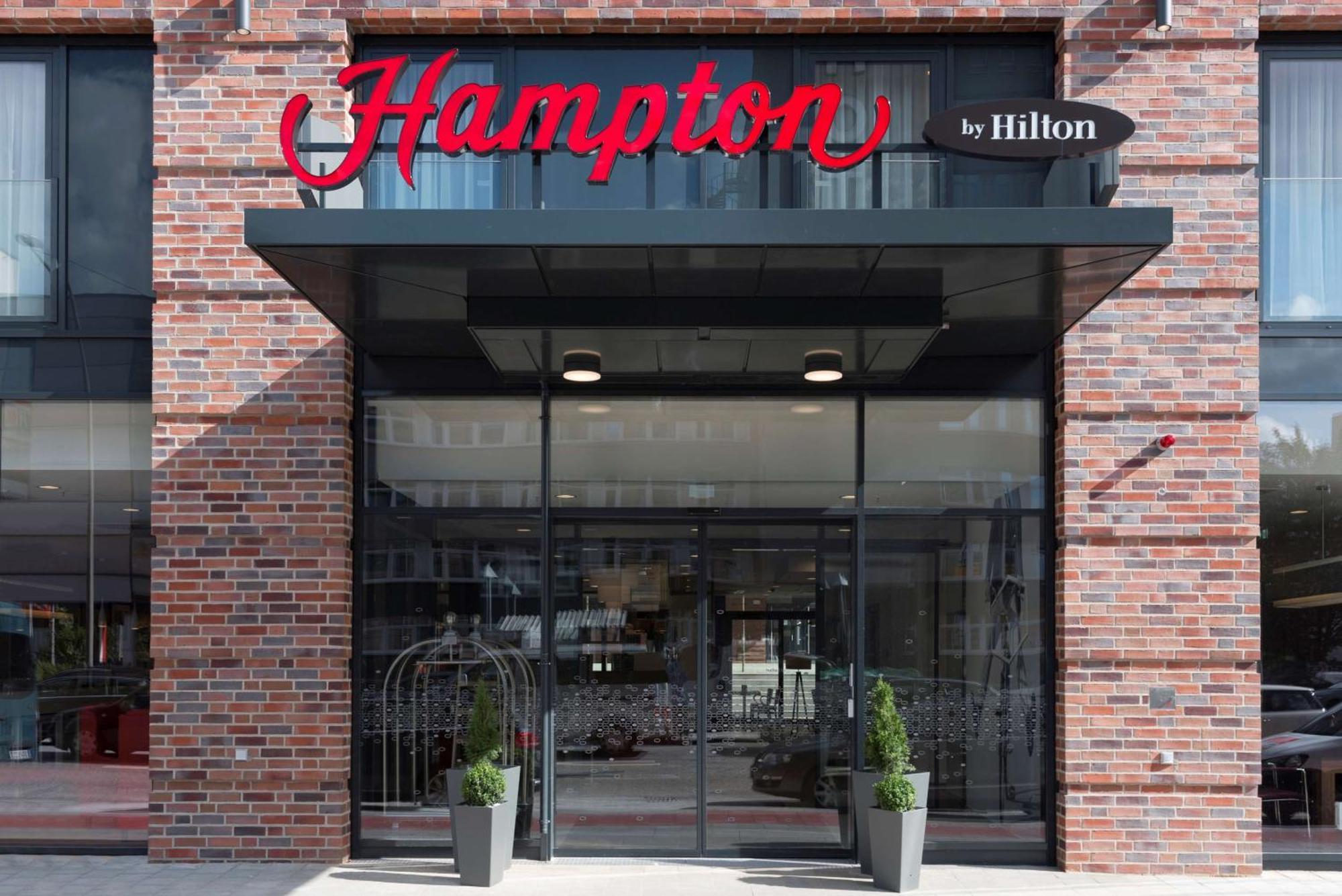 Hotel Hampton By Hilton Centre 3*