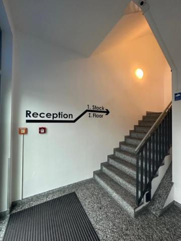 Hostel Arena *