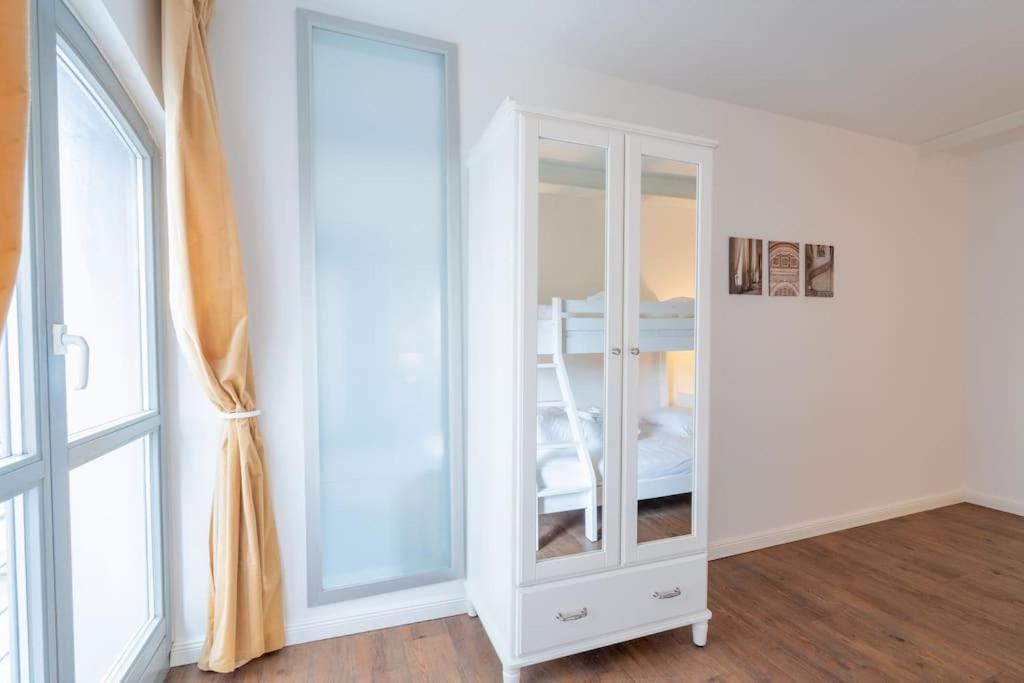 Apartment Zentral Gelegenes Premium-apartment Mit Viel Tageslicht
