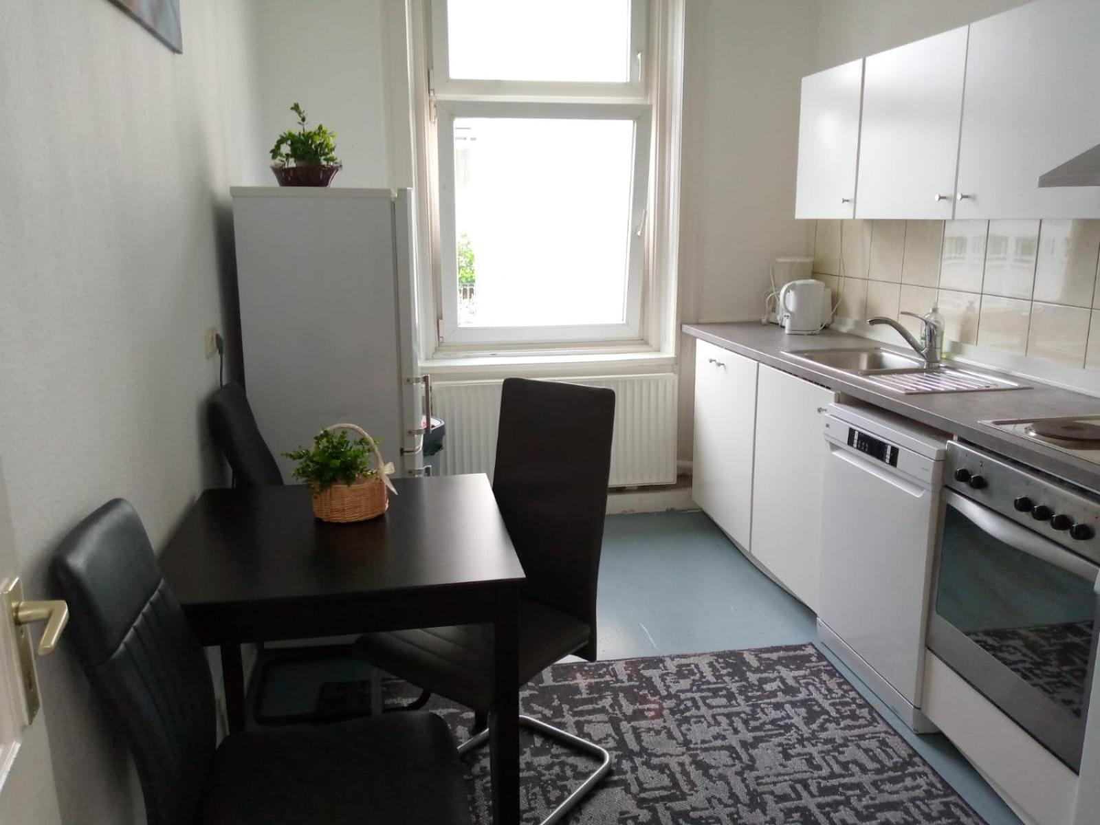 Apartment Center 8