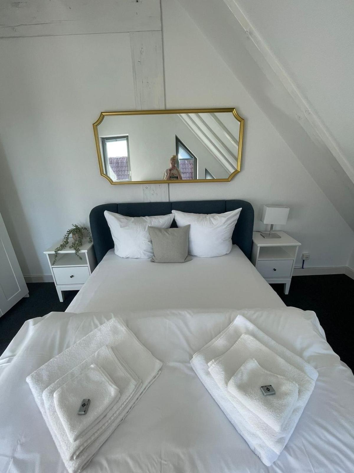 Zentral Gelegenes Premium-apartment Mit Viel Tageslicht *