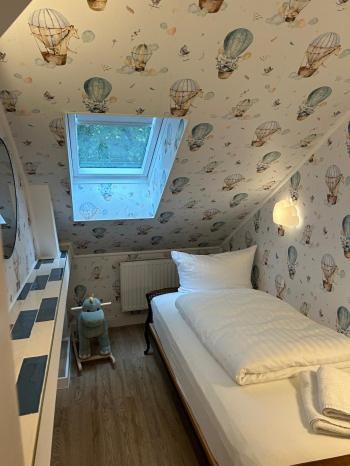 28 Am Saseler Markt 4 Schlafzimmer Renoviert *