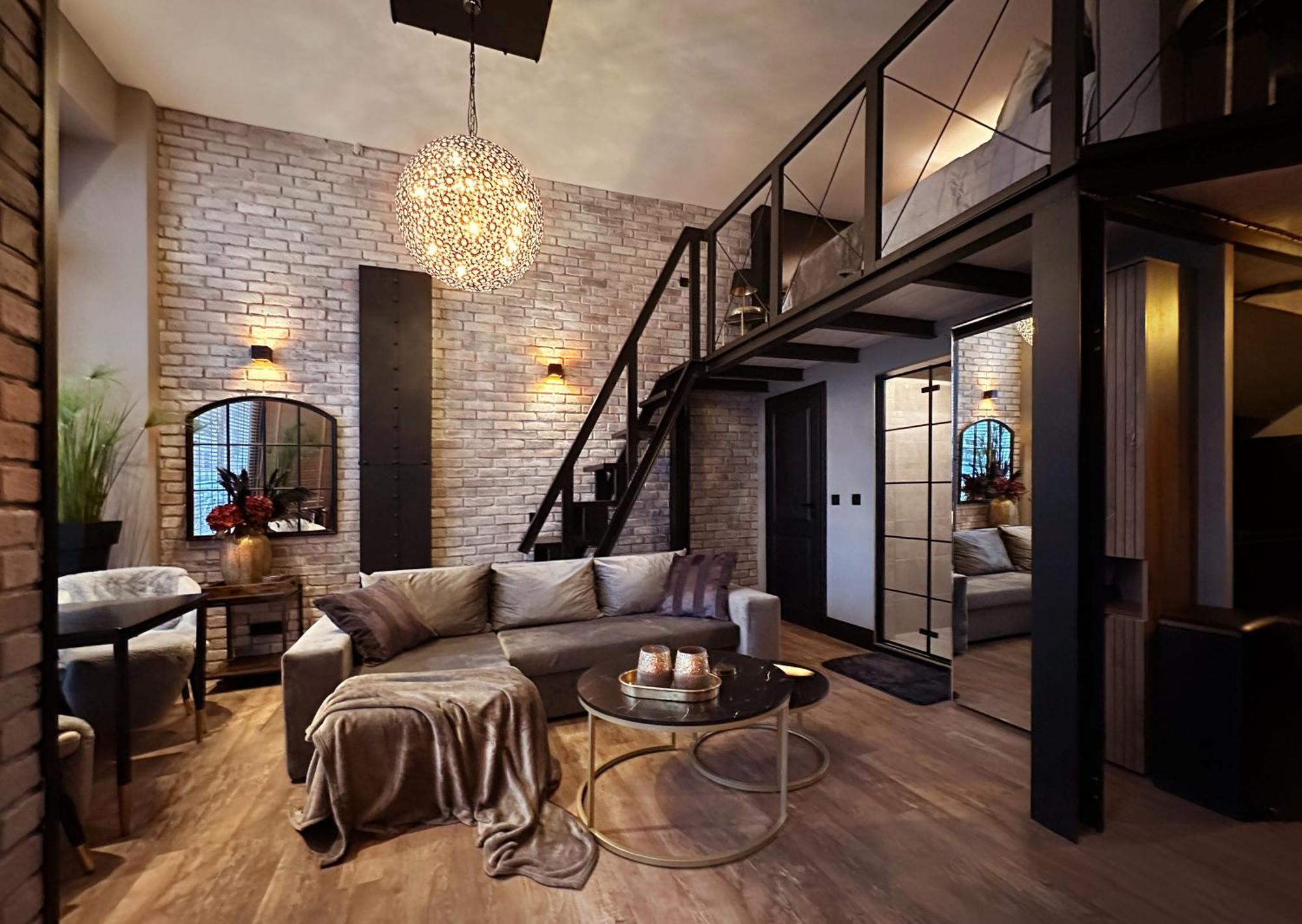Apartment Black 2 Luxus In Alsternaehe Hamburg