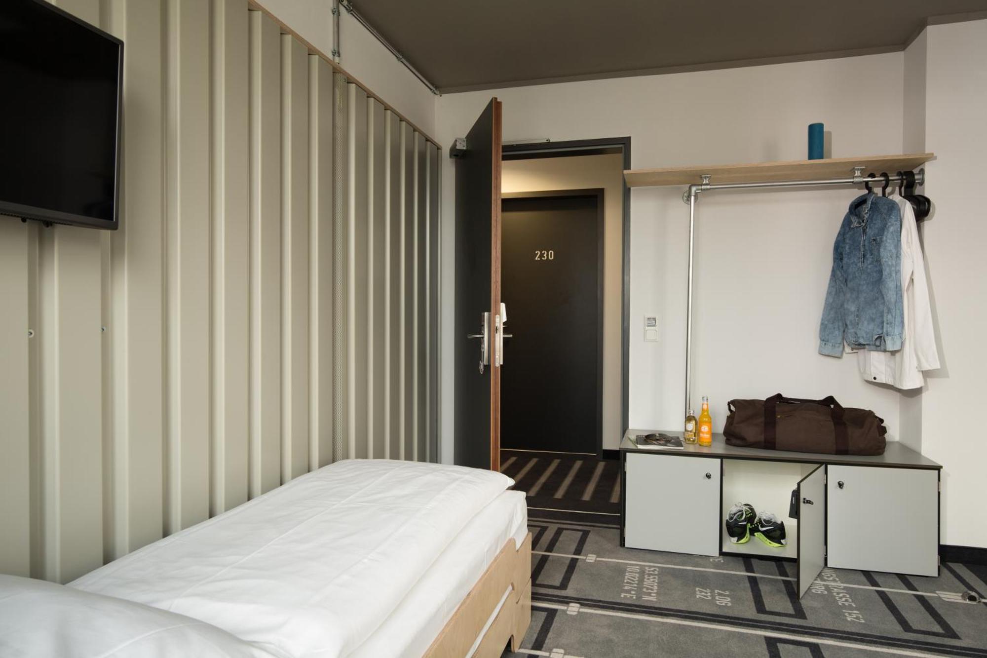 Hotel Superbude St. Georg 2*