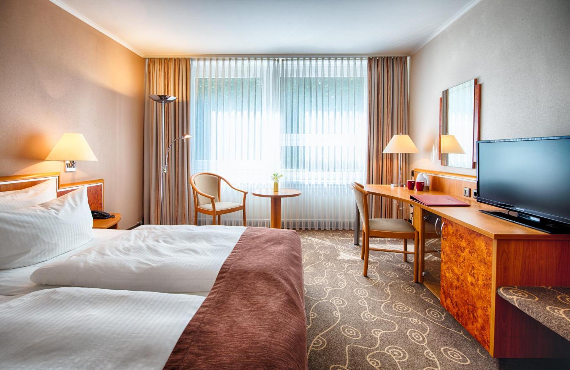 Hotel Leonardo Nord 4*