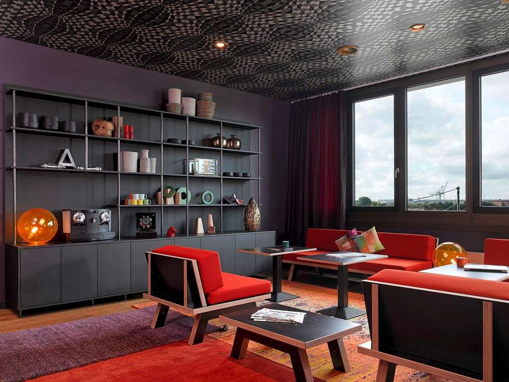 Hotel 25hours Hafencity 4*
