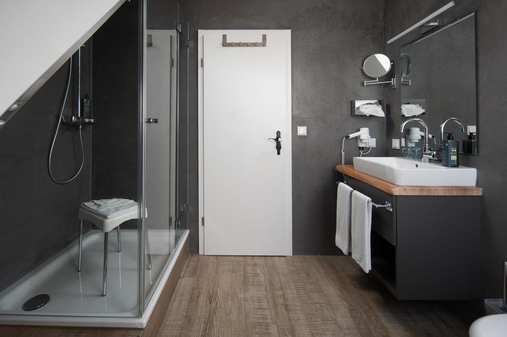 Hotel Kleinhuis Mellingburger Schleuse 4*
