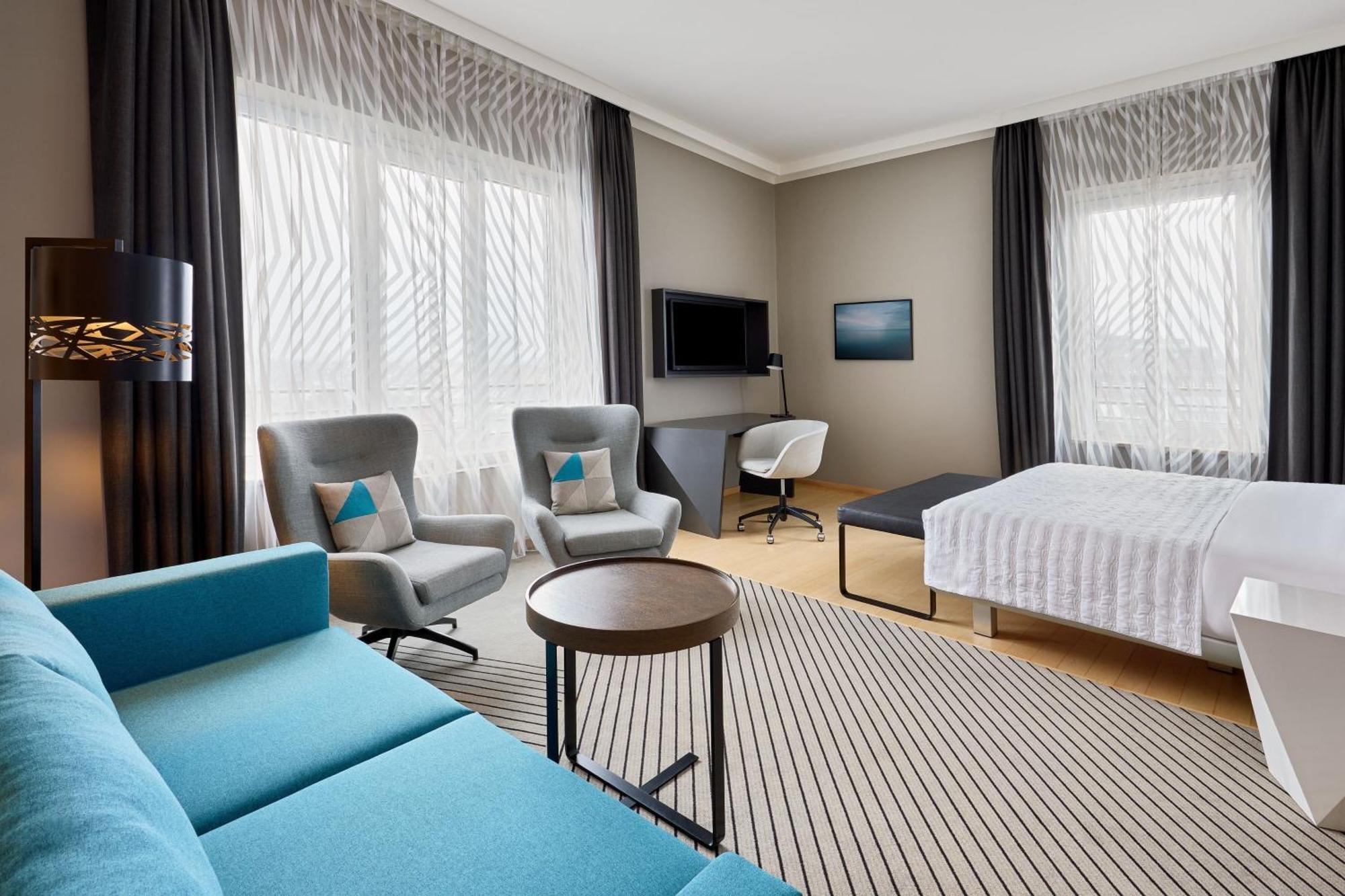 Le Meridien Hotel 5*