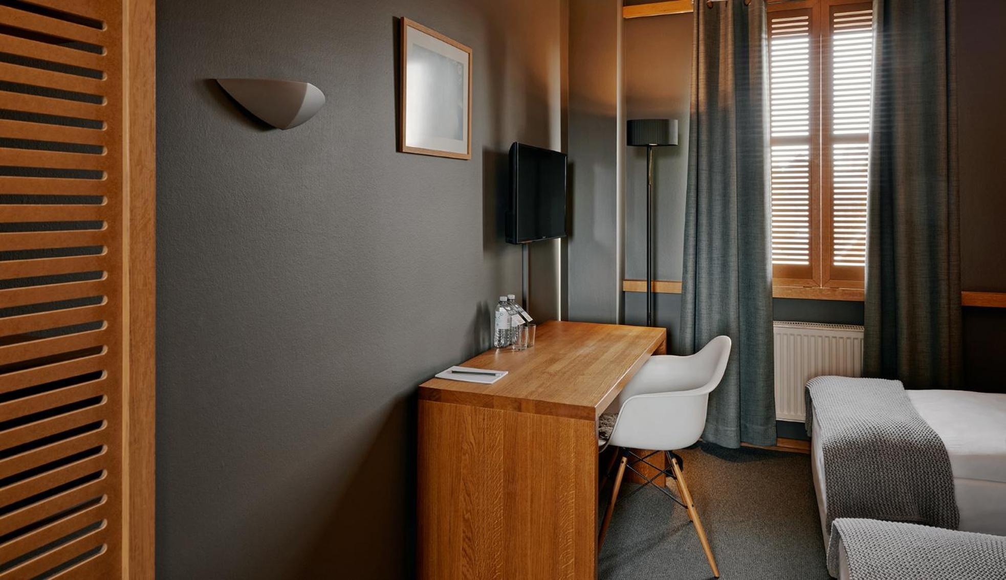 Yoho - The Young Hotel 3*