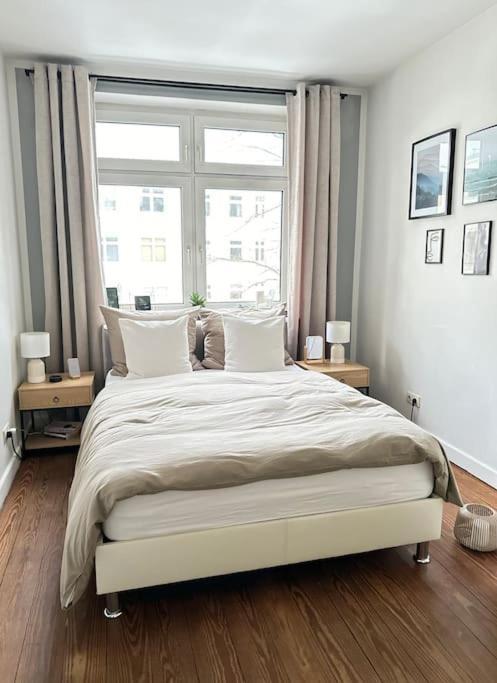 Apartment Lovely With Balcony,