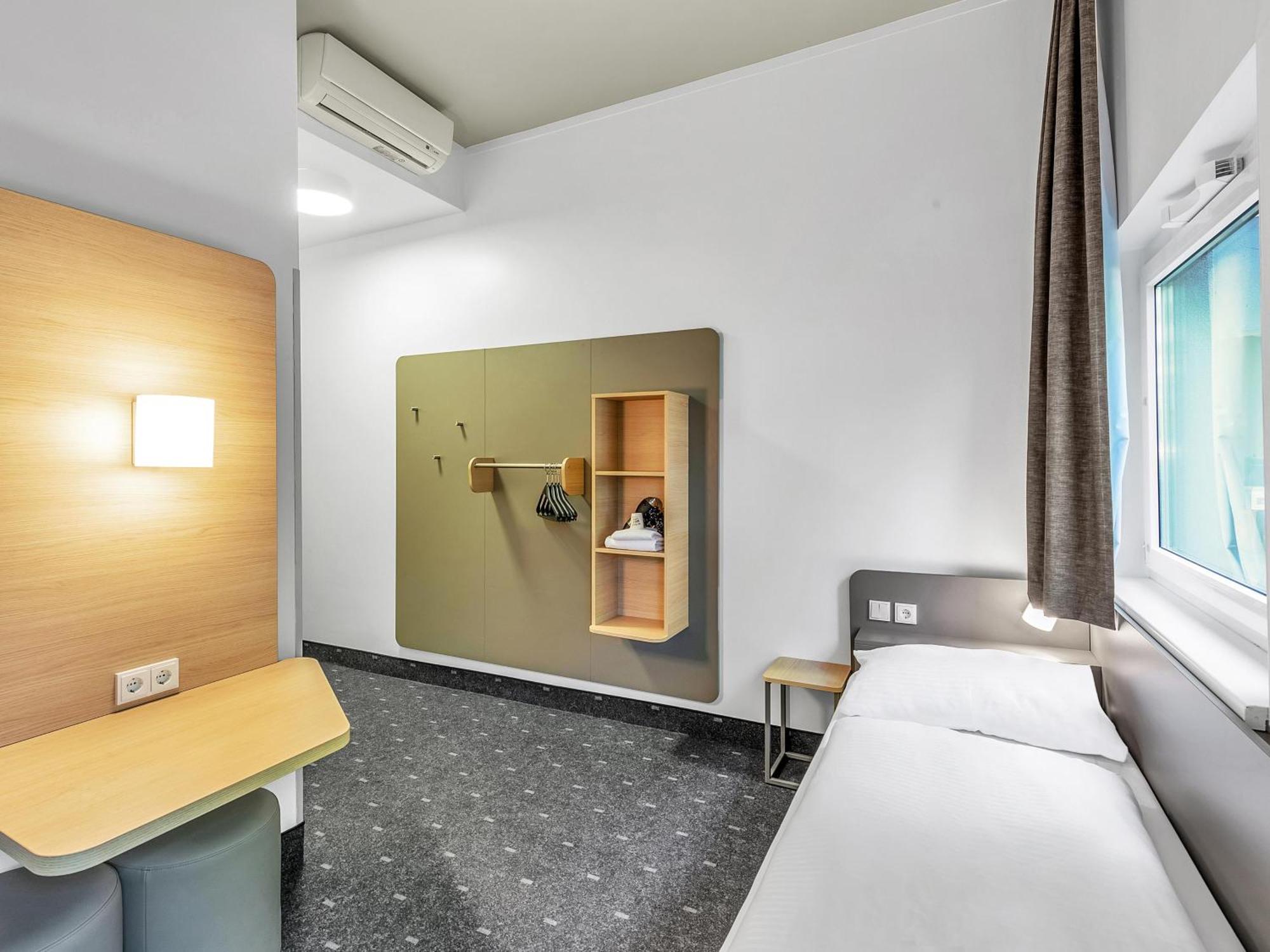 Hotel Hamburg-harburg 3*