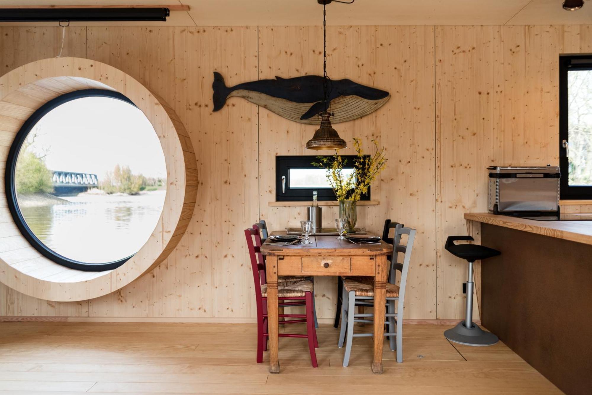 Botel Komfort-hausboot Diva Mit Kamin *