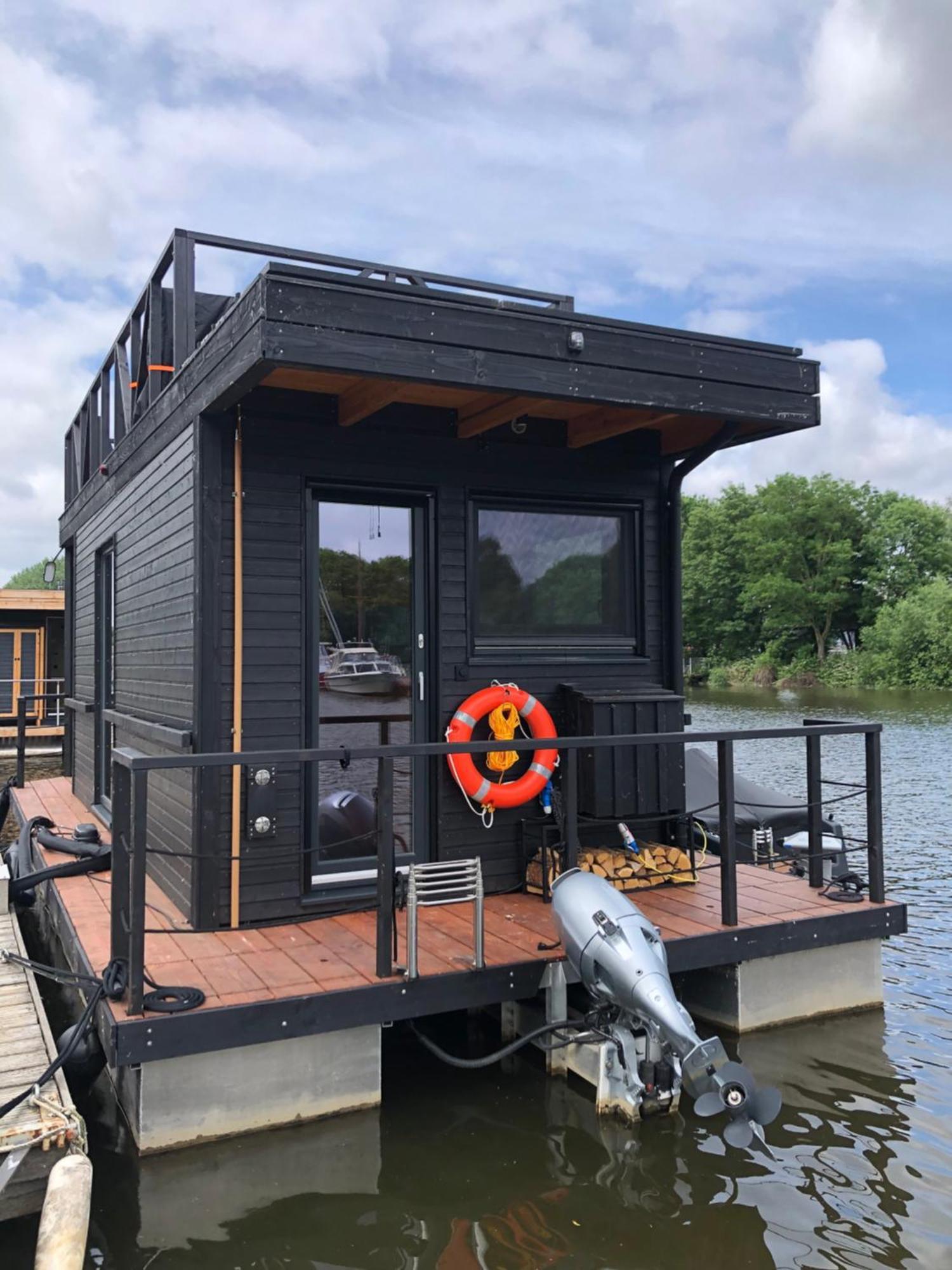 Botel Tiny-hausboot Likedeeler Mit Dachterasse Und Kamin *