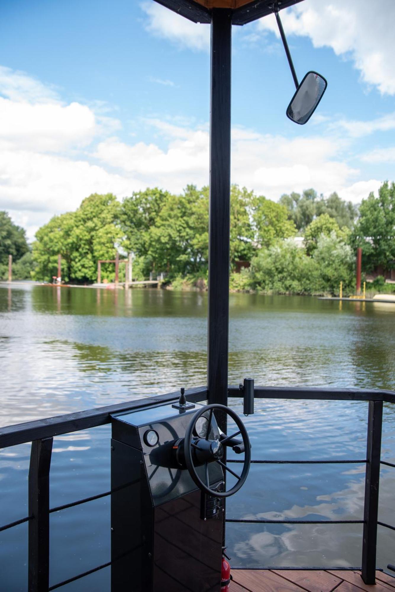 Botel Tiny-hausboot Likedeeler Mit Dachterasse Und Kamin *