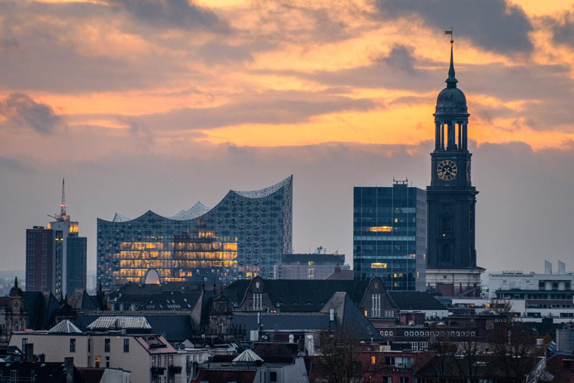 Hotel Mövenpick 4*