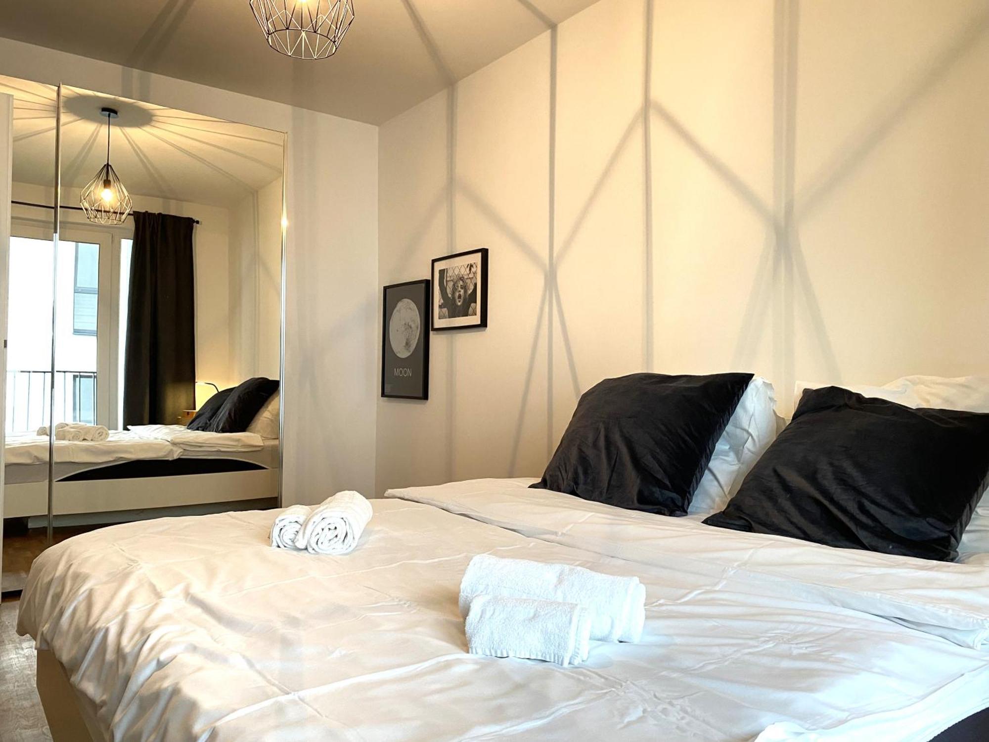 Cozy One Bedroom In Stellingen Apartment
