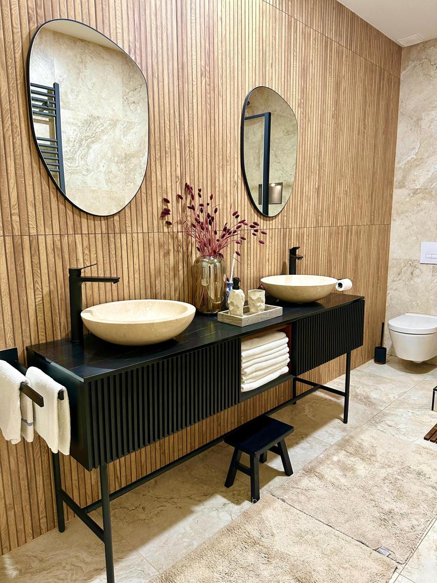 Apartment Sanierte 5 Luxus Standard Auf 350qm