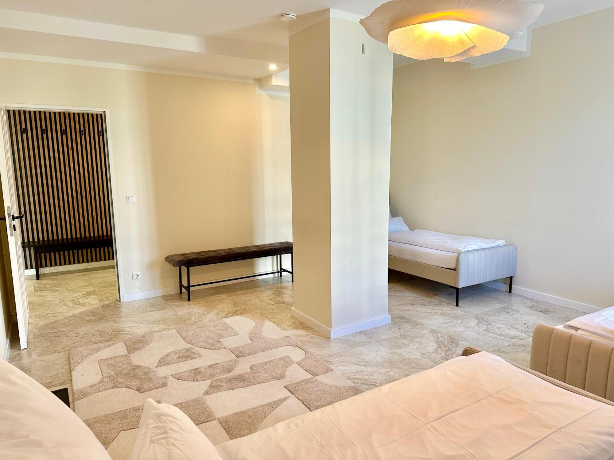 Sanierte 5 Luxus Standard Auf 350qm Apartment *