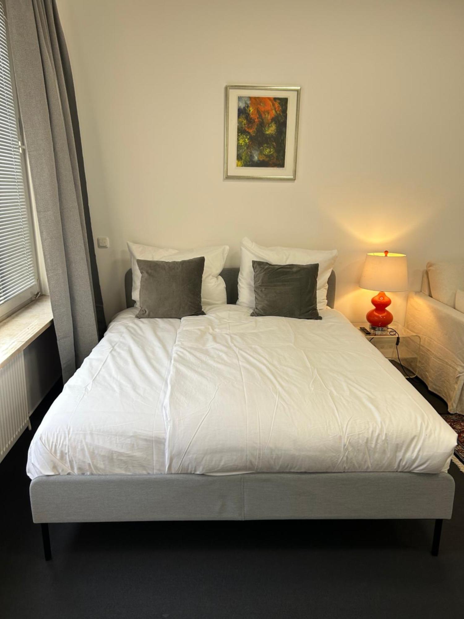 Apartment 35 Qm Grosses Mit Eigenem Badezimmer In Den Elbvororten