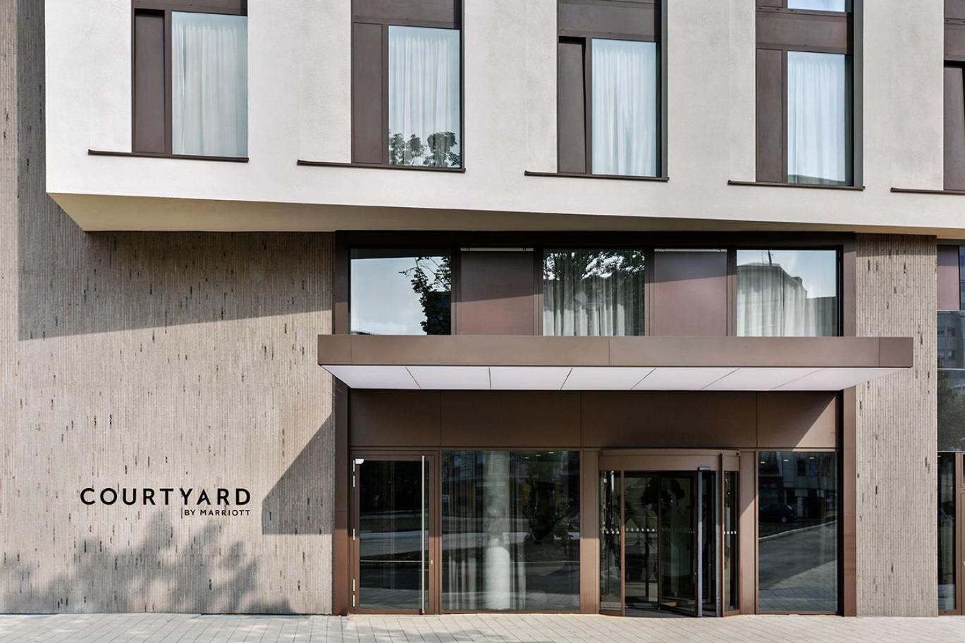 Courtyard By Marriott 4*