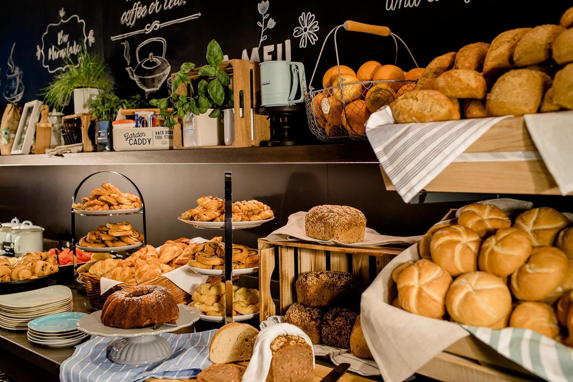 One Hamburg-altona Hotel 3*