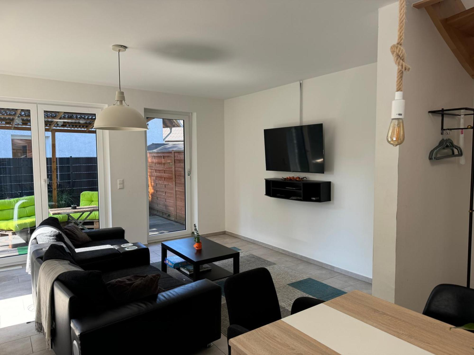 Neubau, Moderne Haushälfte In Apartment Hamburg