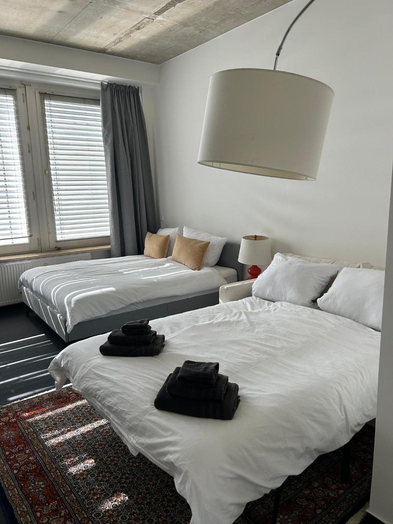 35 Qm Grosses Mit Eigenem Badezimmer In Den Elbvororten Apartment