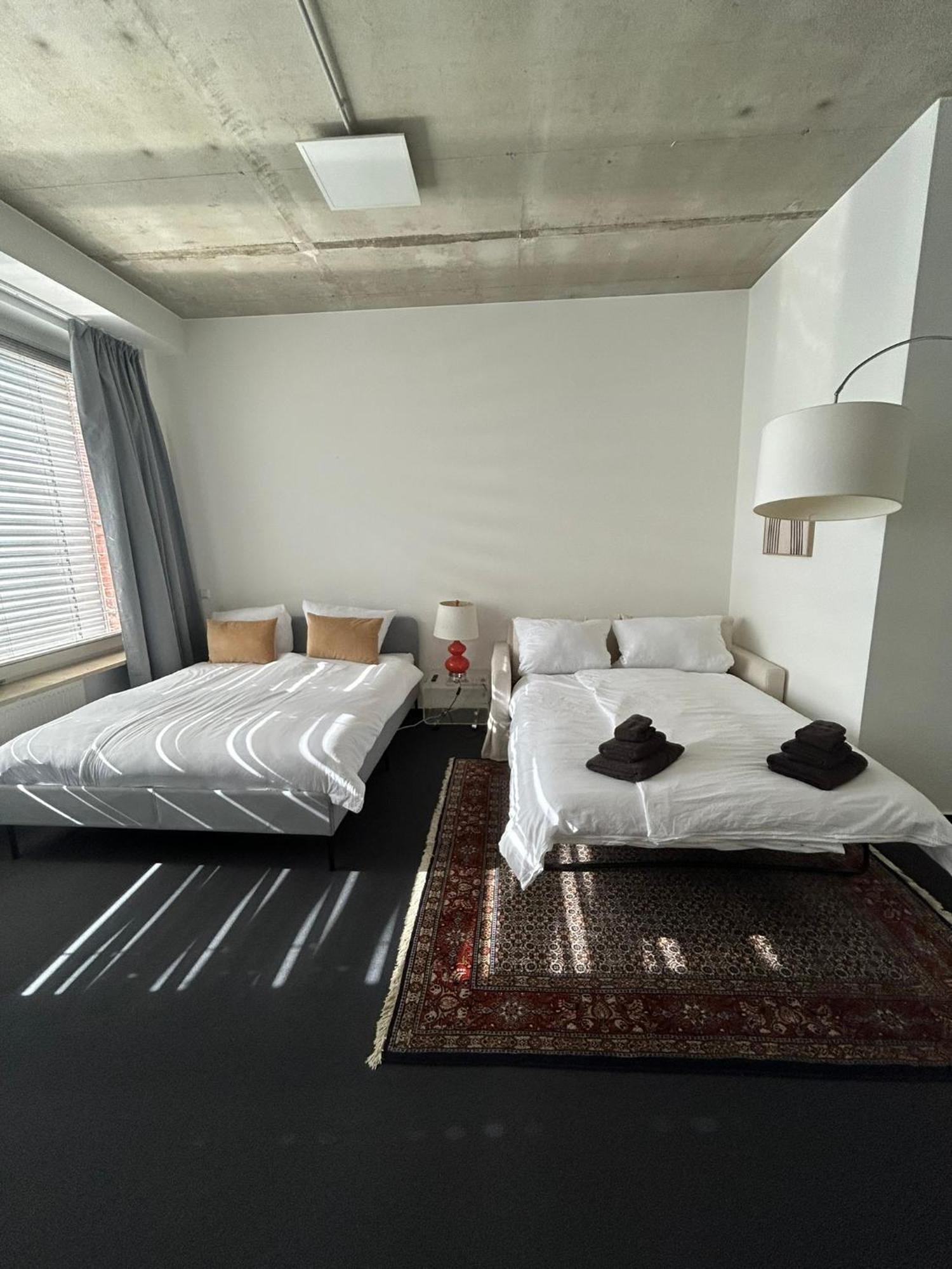 35 Qm Grosses Mit Eigenem Badezimmer In Den Elbvororten Apartment Hamburg