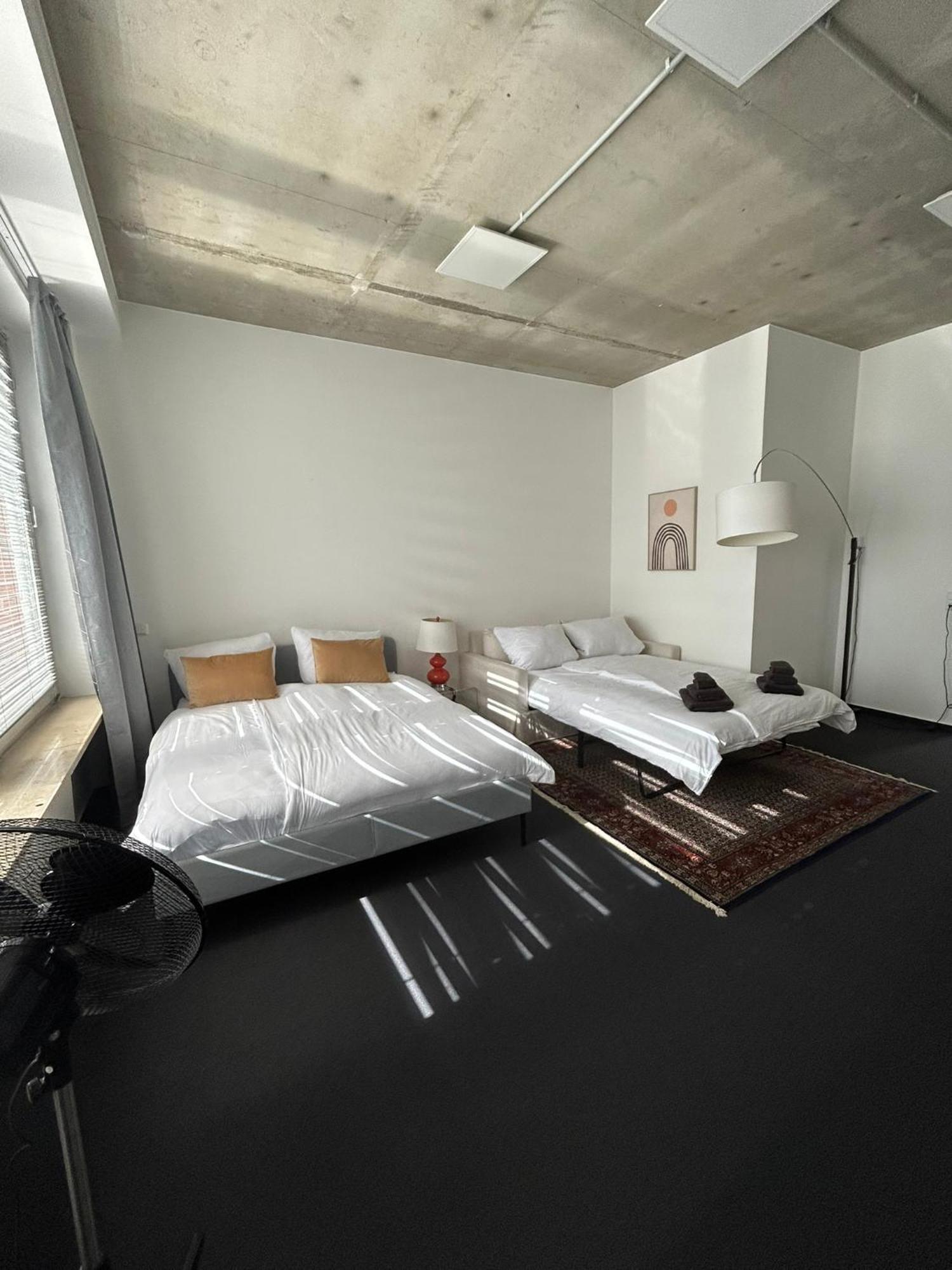 35 Qm Grosses Mit Eigenem Badezimmer In Den Elbvororten Apartment