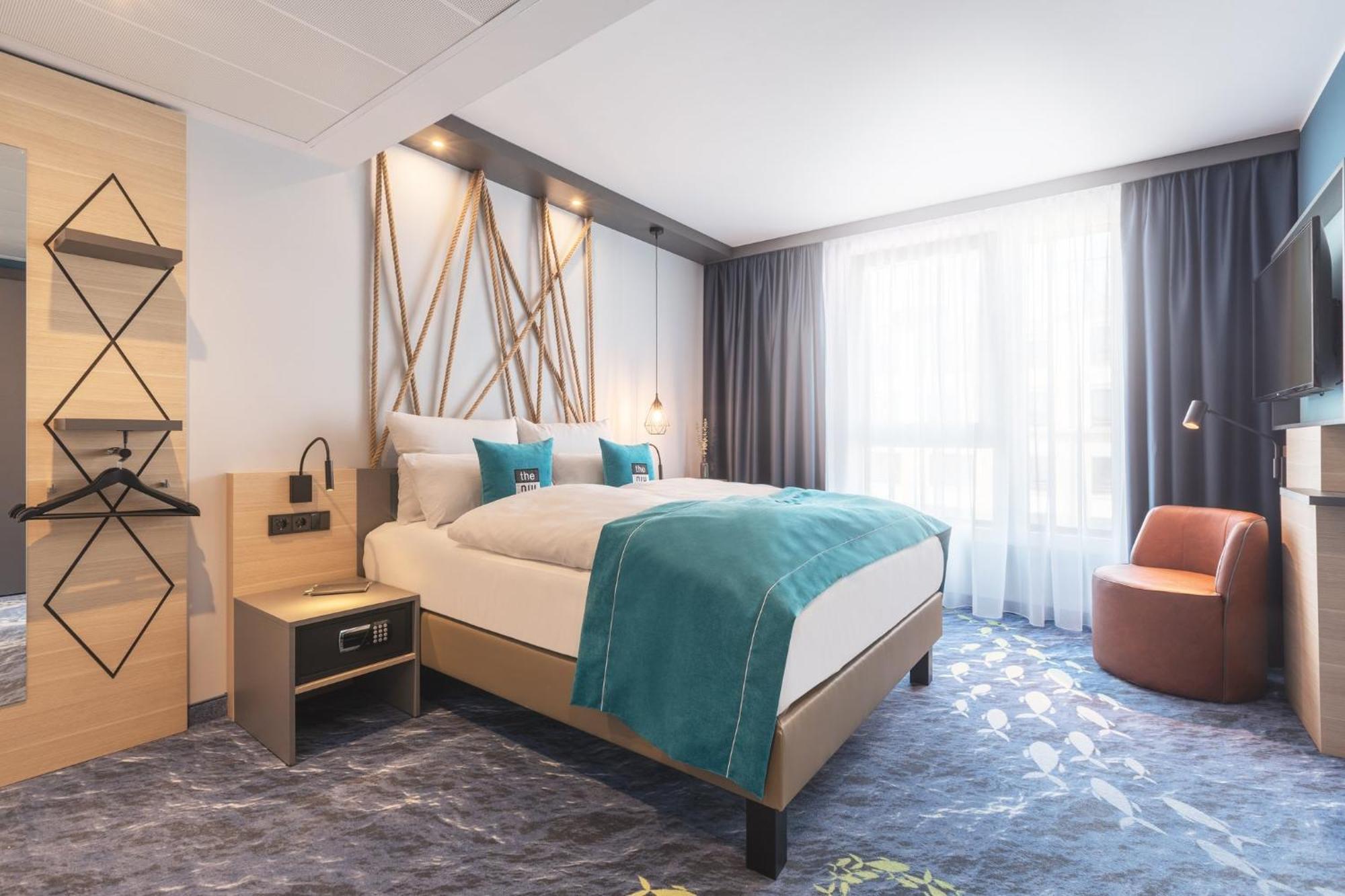 - The Niu, Yen By Ihg 3* Hamburg