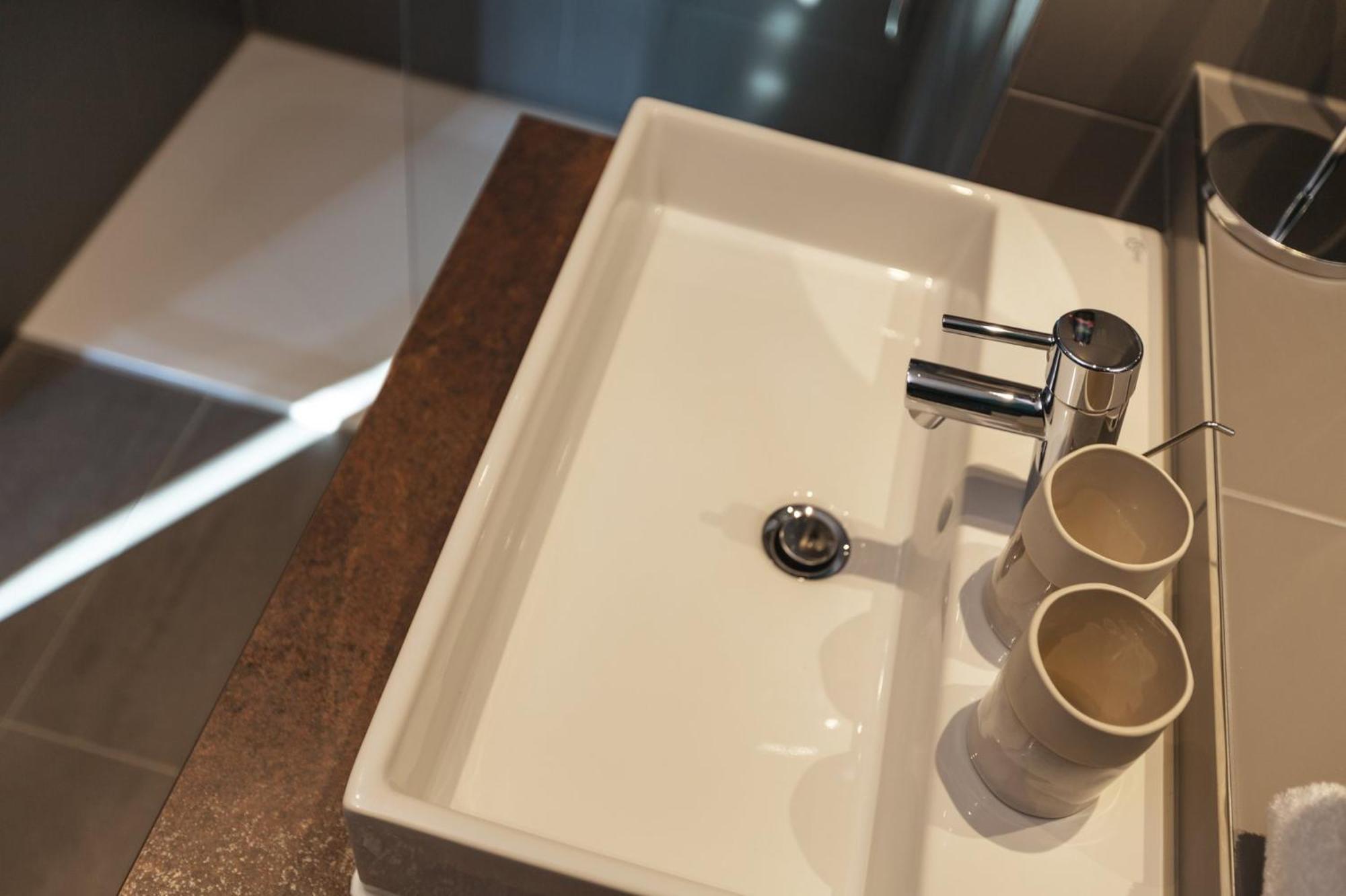 - The Niu, Bricks Eppendorf By Ihg 3* Hamburg