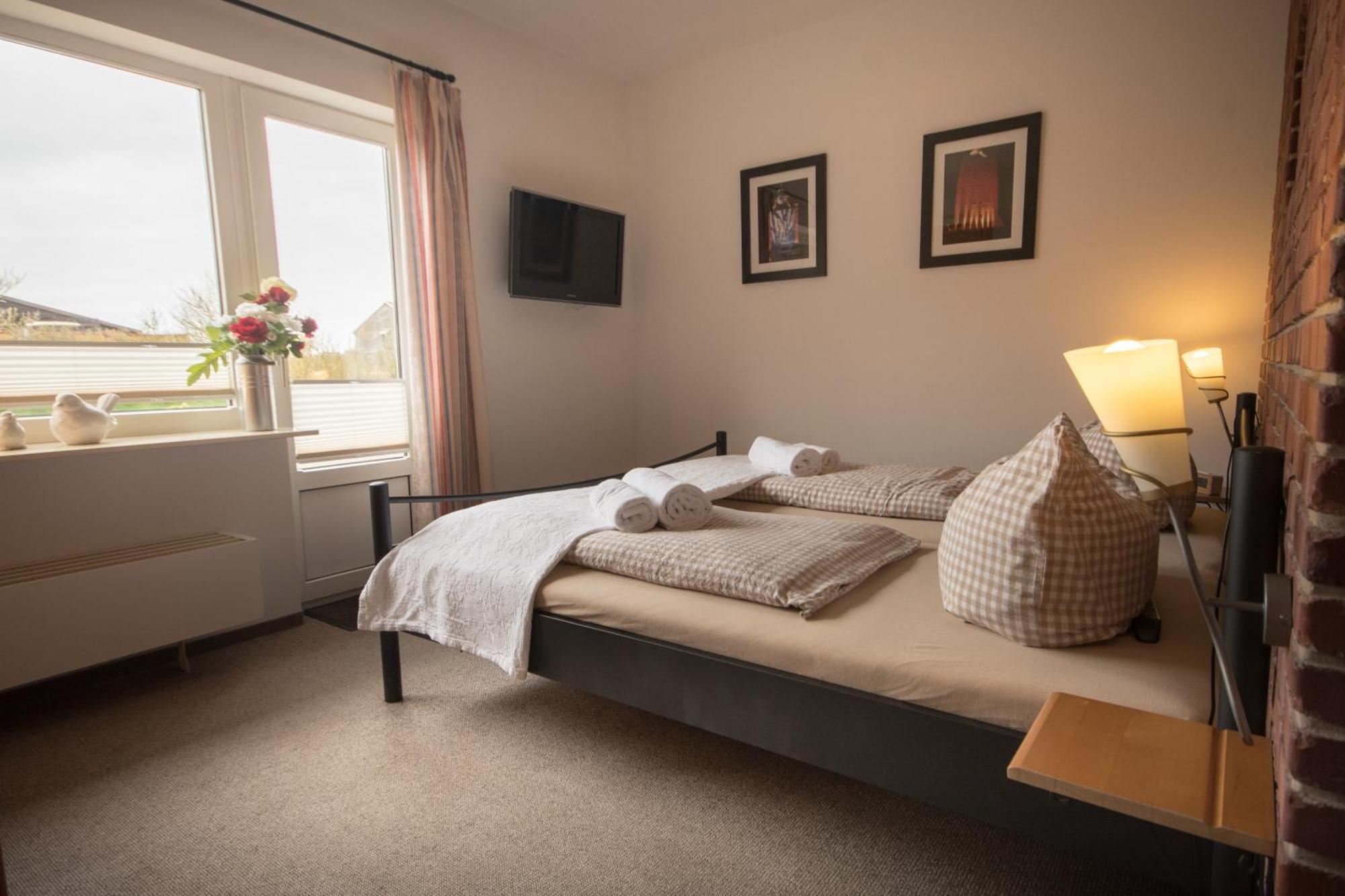 Hotel Nige Hus 4*