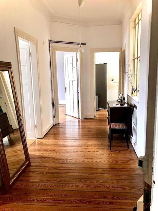100 Qm Altbau-wohnung Mitten Im Zentrum Apartment Hamburg