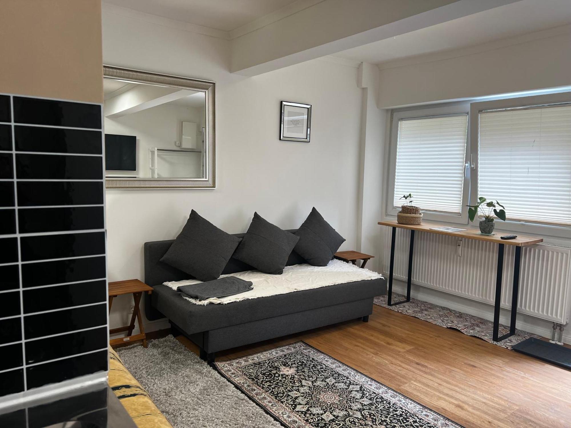 Terrassen-apartment-with-breakfast * Hamburg-Harburg