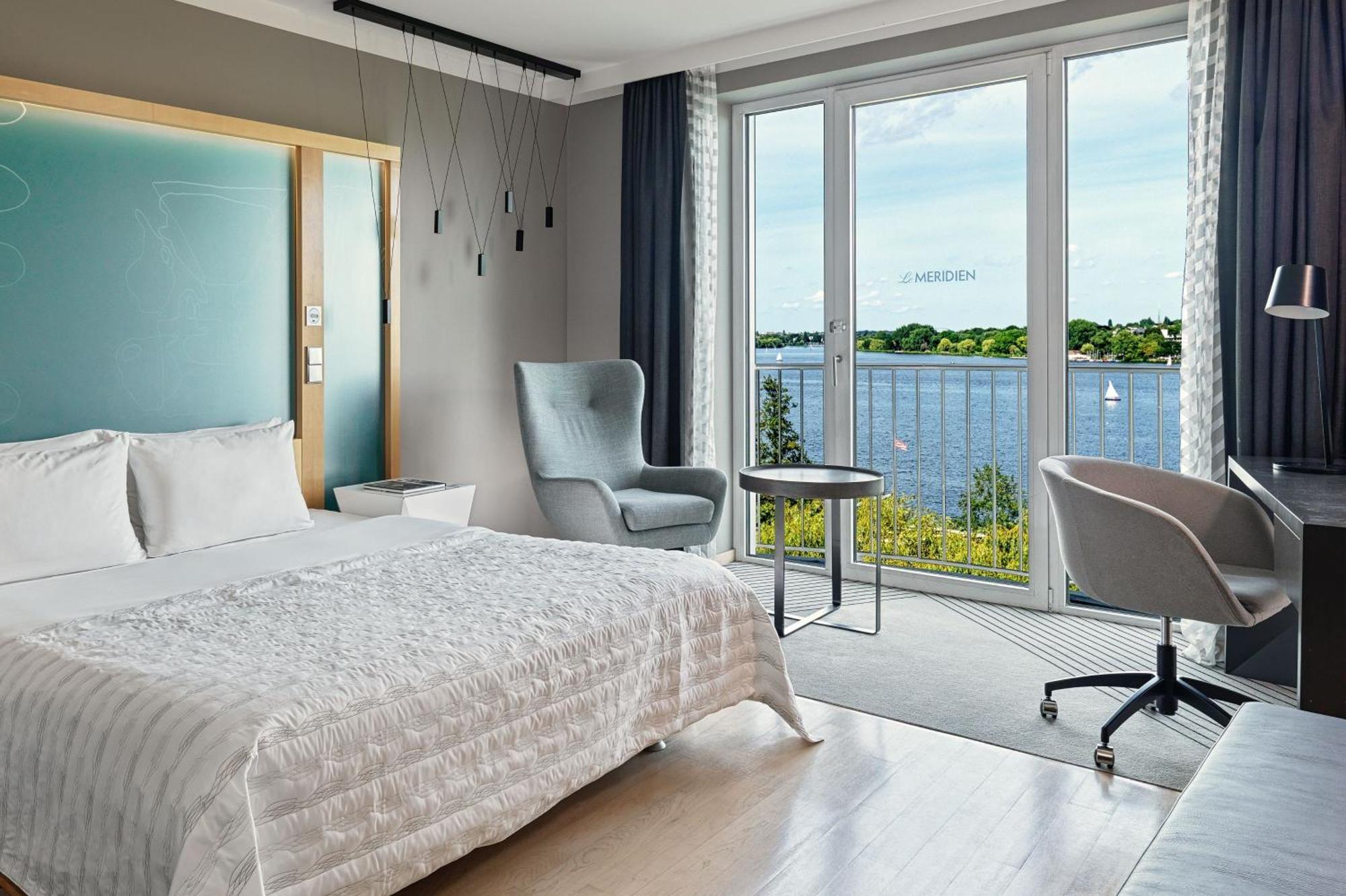 Le Meridien Hotel