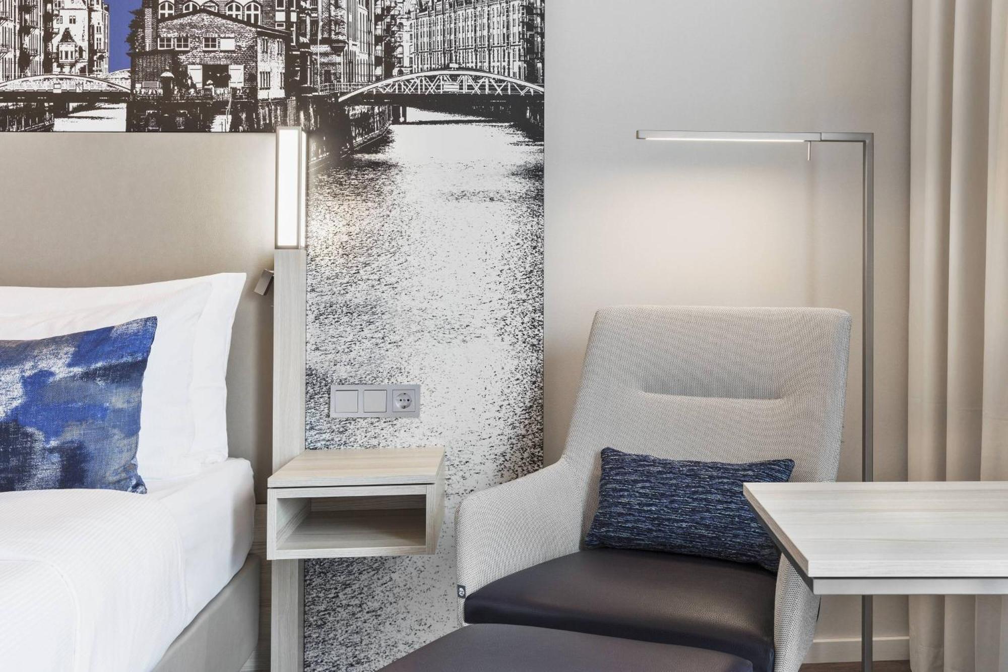 Courtyard By Marriott