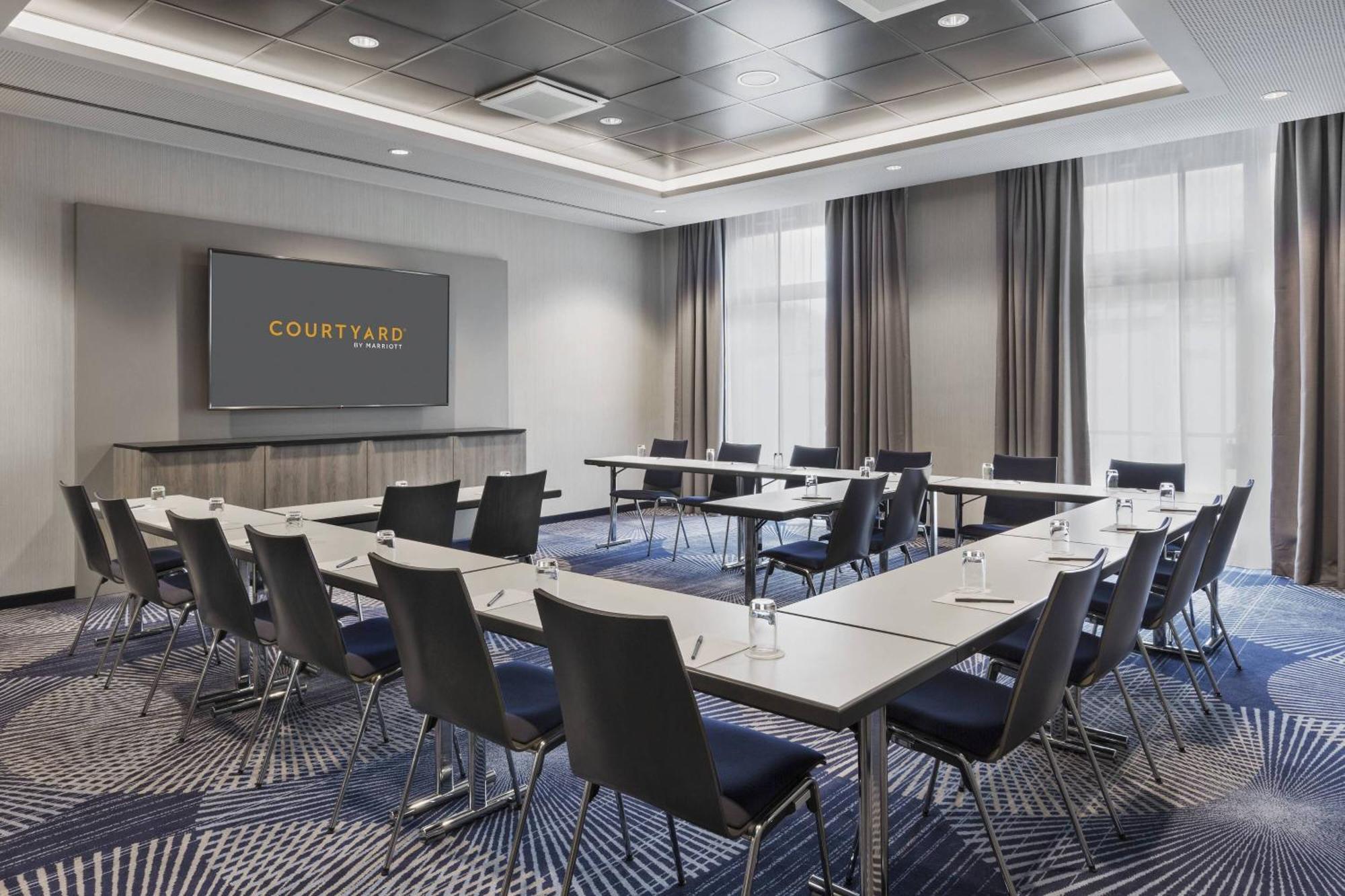 Hotel Courtyard By Marriott Hamburg