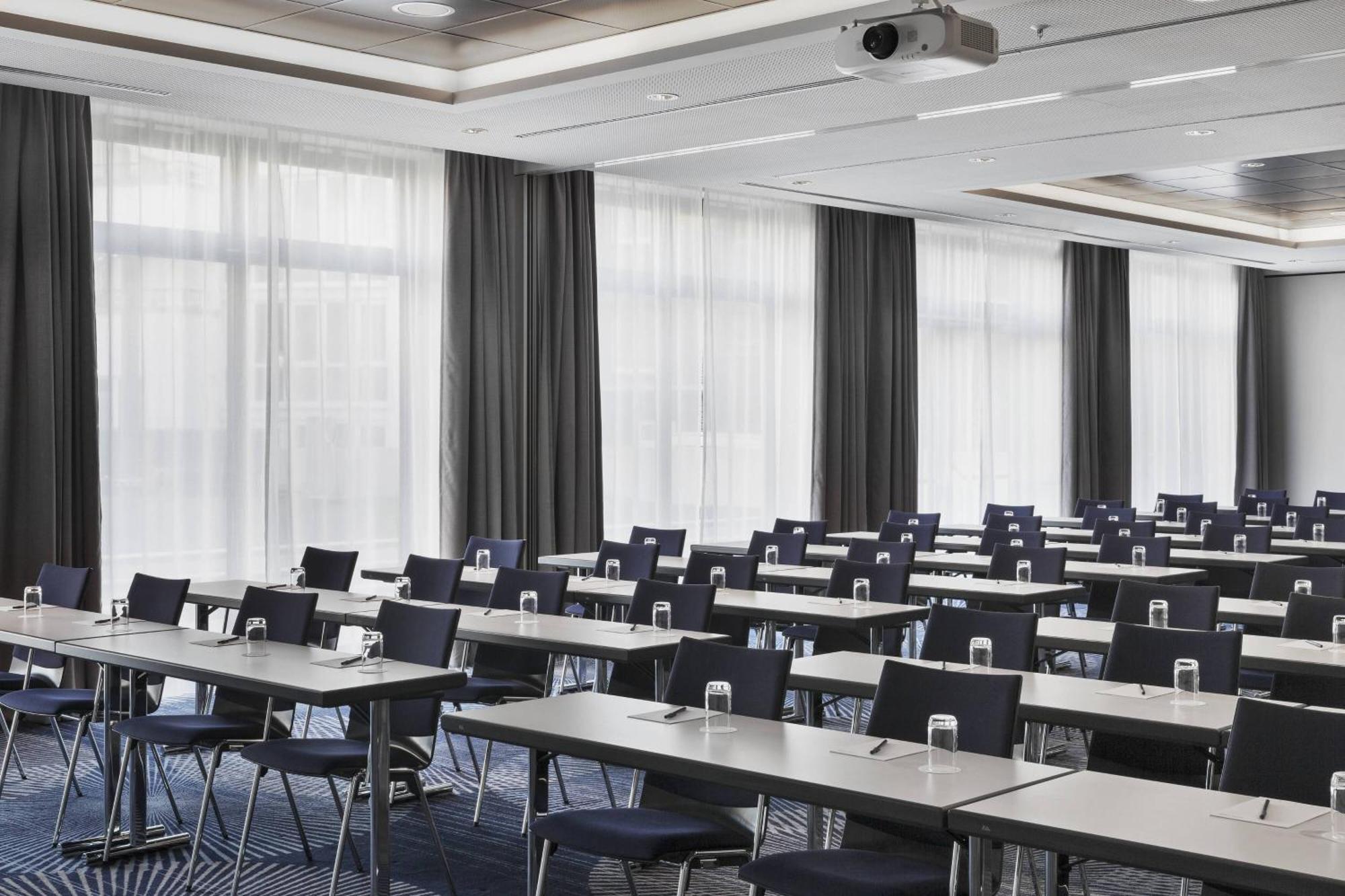 Courtyard By Marriott 4* Hamburg