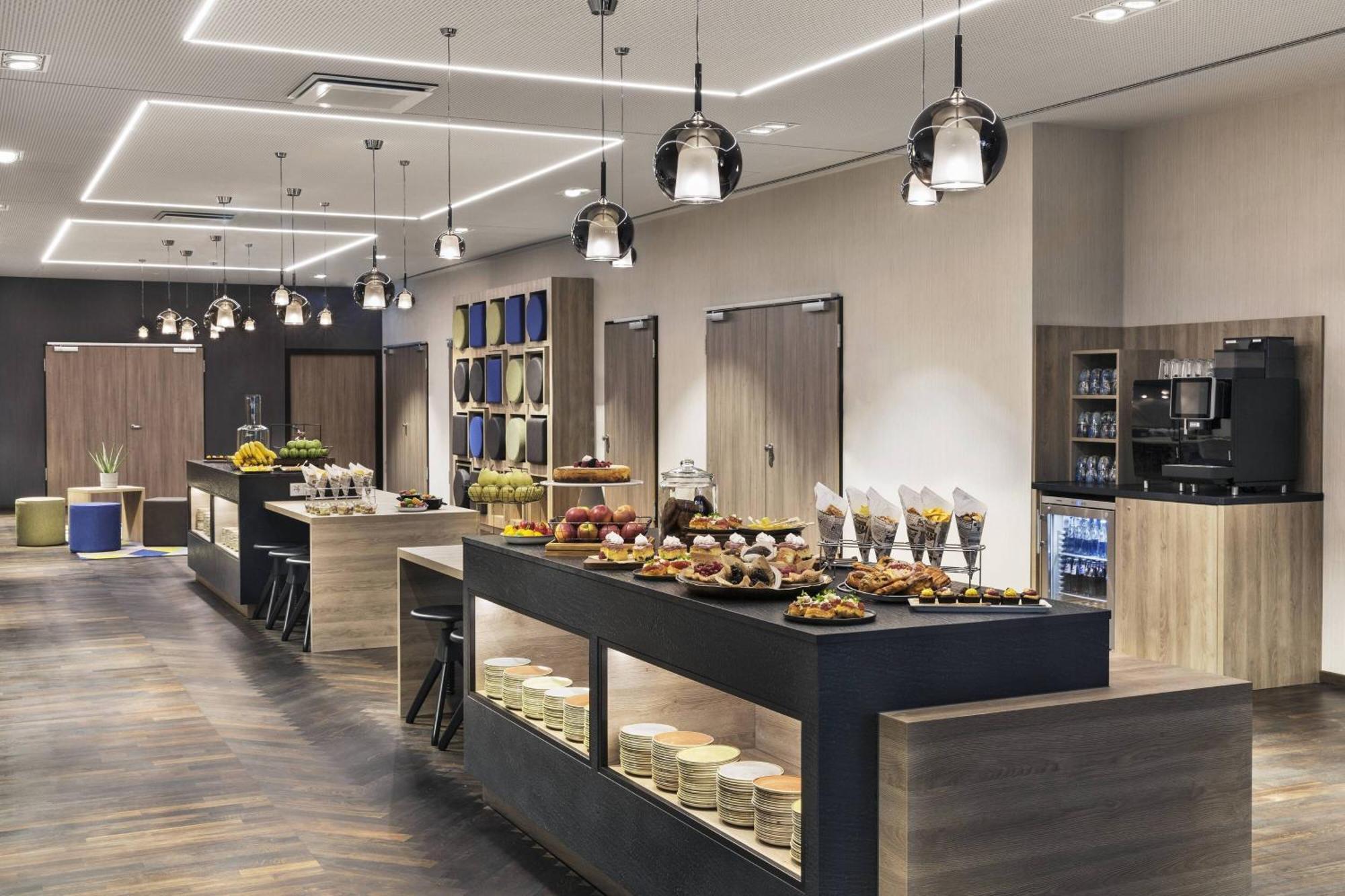 Hotel Courtyard By Marriott