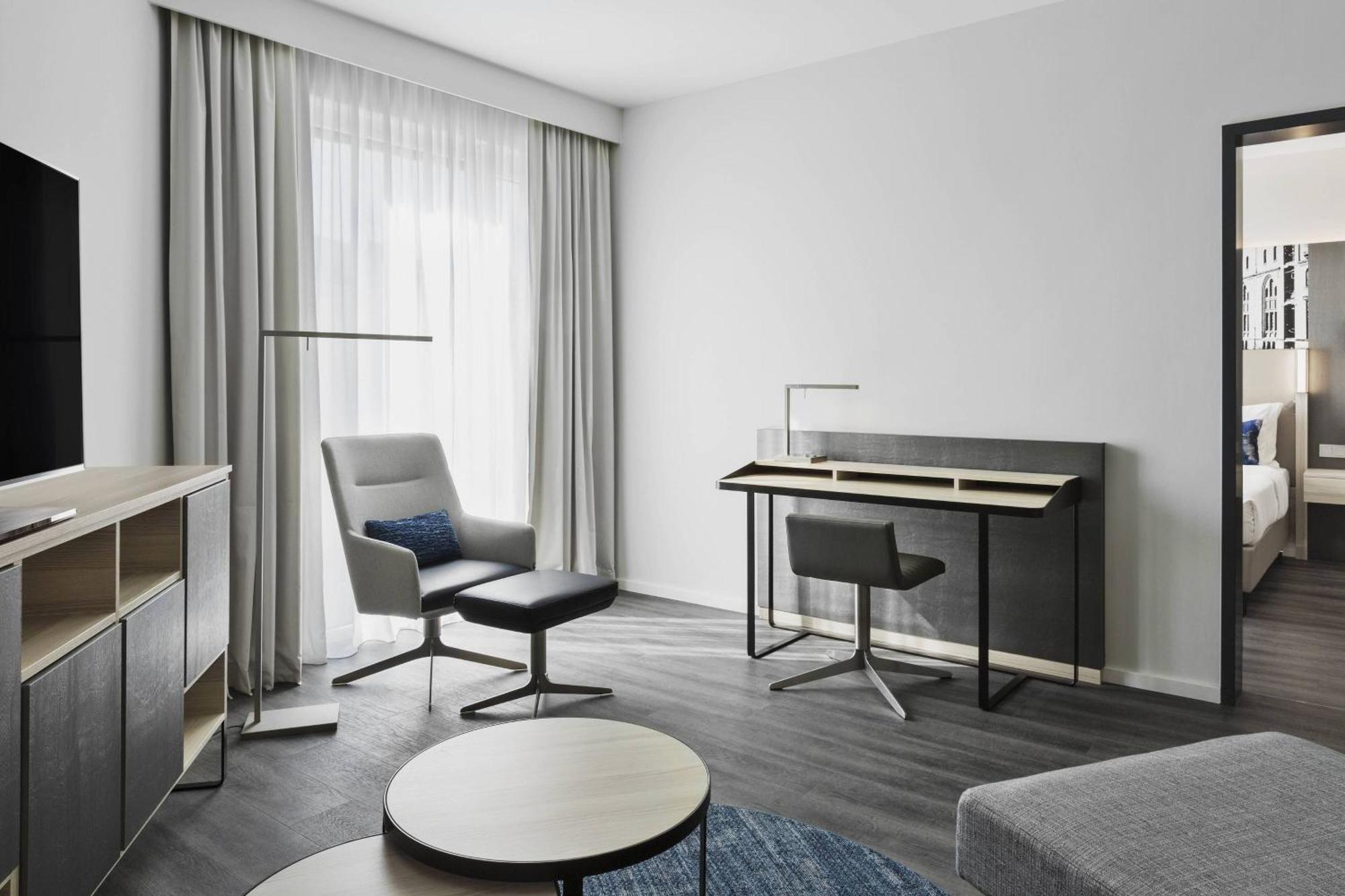 Courtyard By Marriott