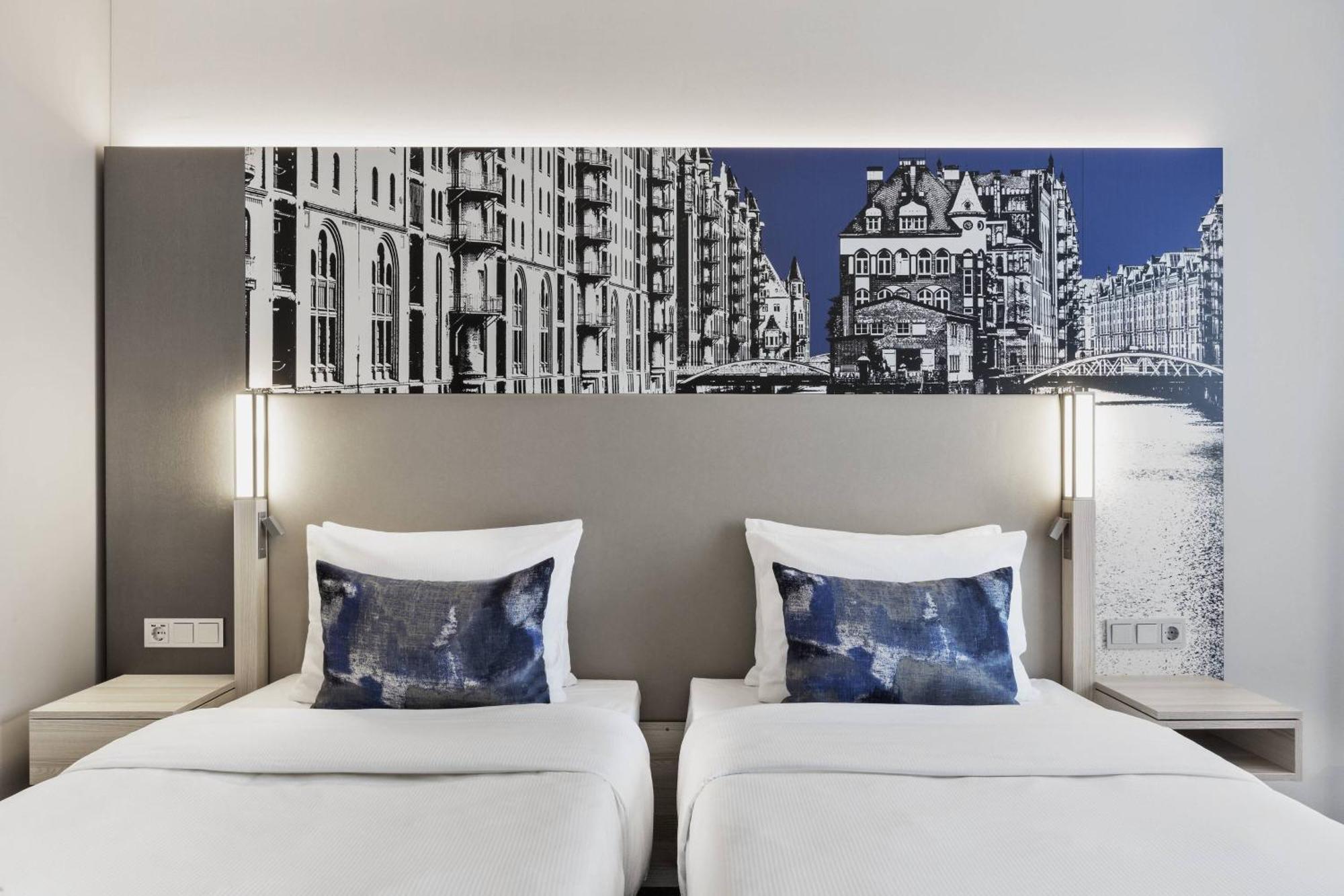 Hotel Courtyard By Marriott 4*