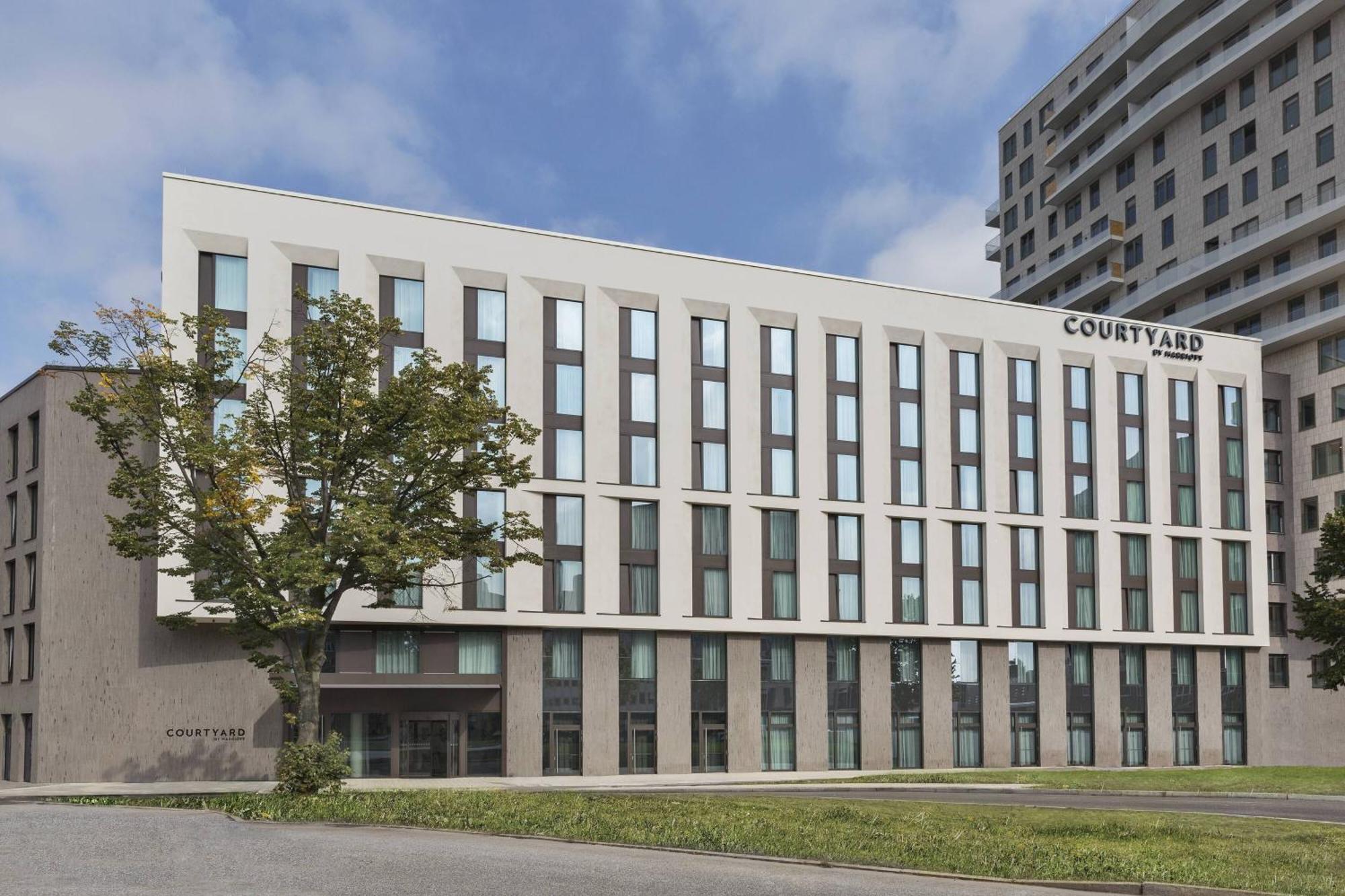 Courtyard By Marriott Hotel Hamburg